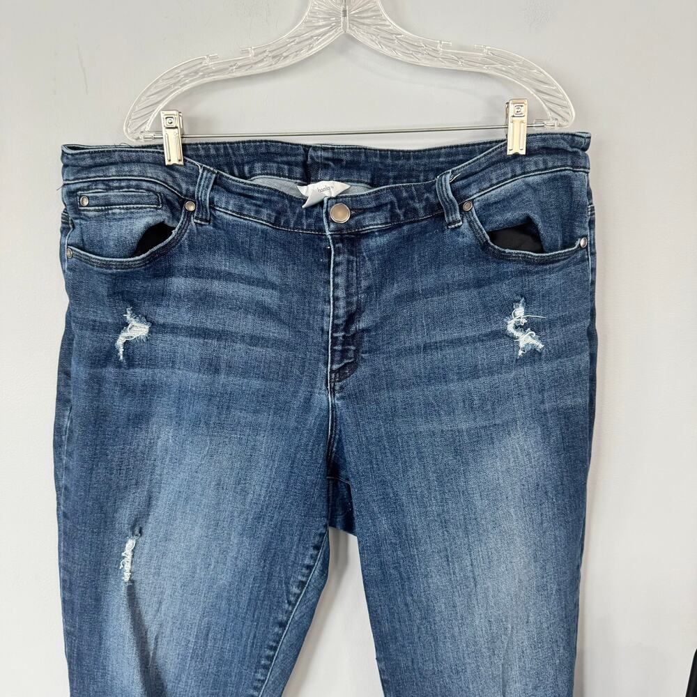 CJ Banks Lightly Distressed Jean Capris Women's Plus Size 22 W Cotton Poly Spand - Picture 4 of 7